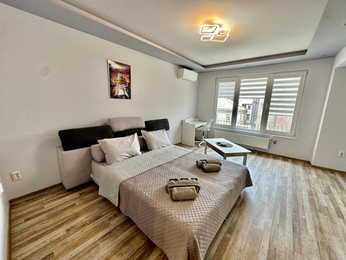 Central Vista Apartment By Mit Sofia Exterior photo